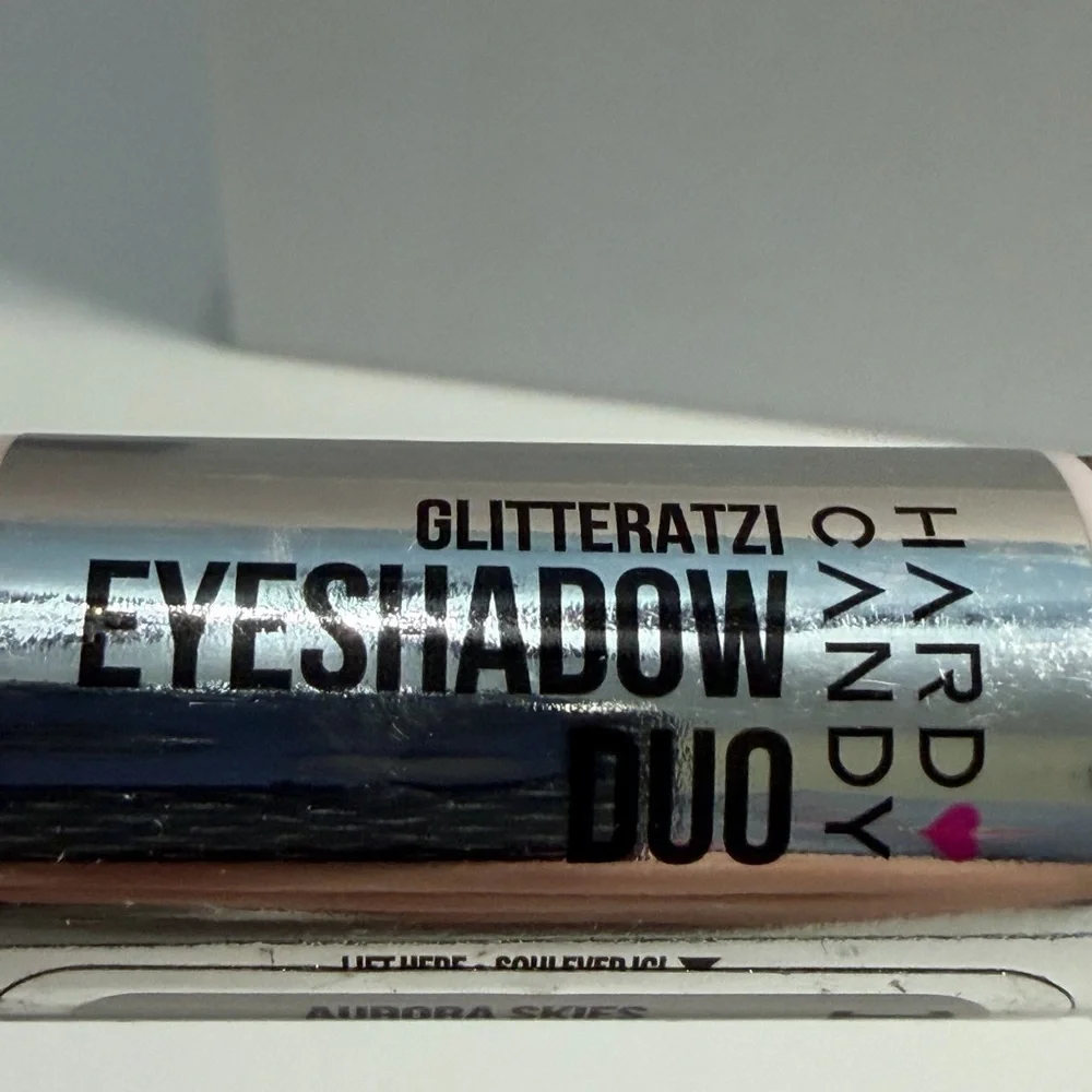 🩷5/$10 Hard Candy Dual-Tone Eyeshadow Stick